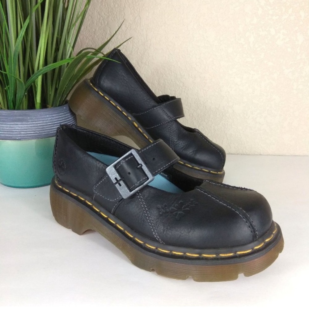 Dr. Martens 12277 Vintage Black Mary Jane Platforms 8 - Discontinued Style